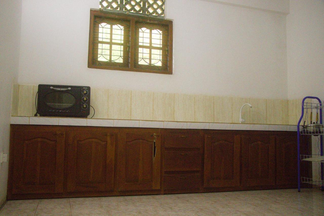 Jungle View Guesthouse Unawatuna Esterno foto